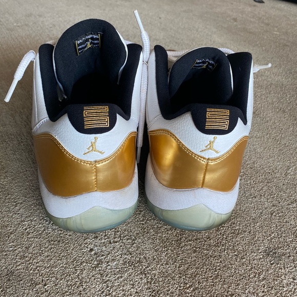 Jordan 11 Low “closing ceremony” - Picture 2 of 2